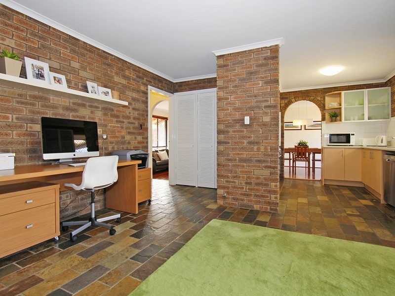 24 Partlett Rd, Duncraig WA 6023