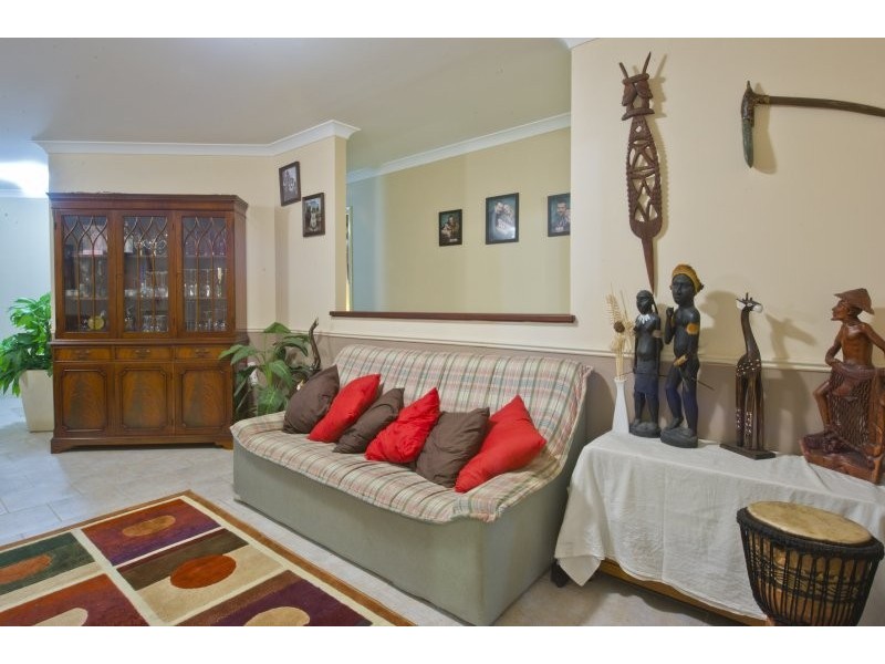 5 Sherlock Rise, Carramar WA 6031