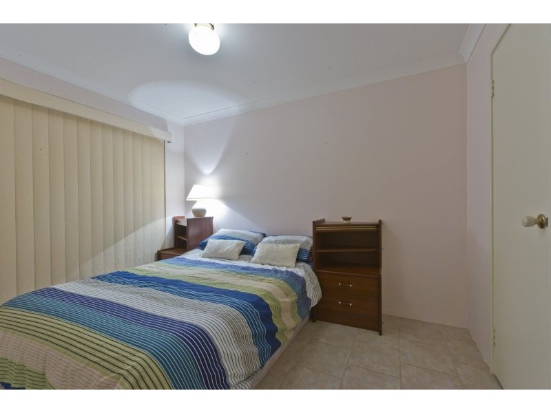 5 Sherlock Rise, Carramar WA 6031