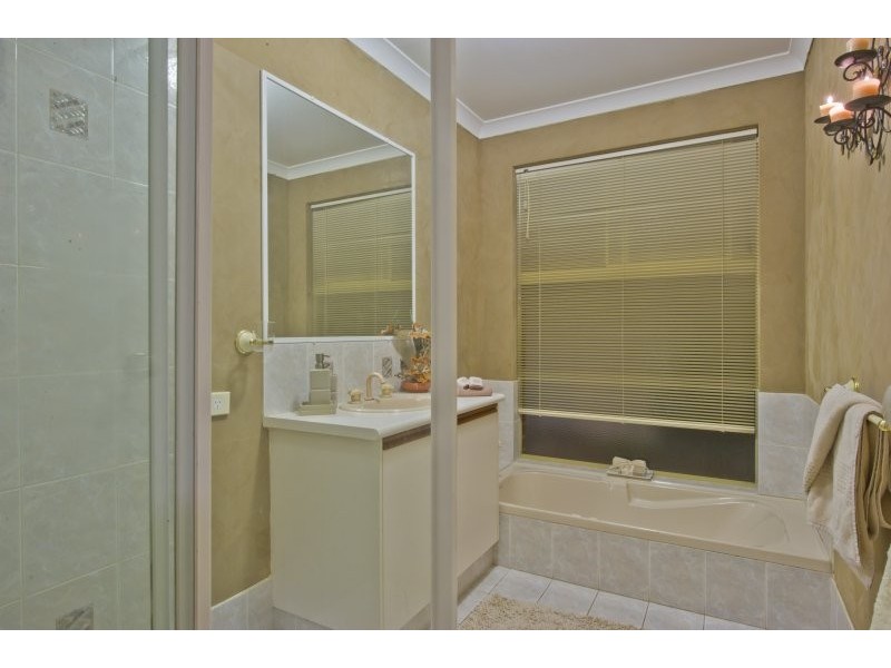 5 Sherlock Rise, Carramar WA 6031