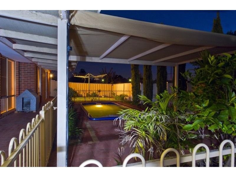 5 Sherlock Rise, Carramar WA 6031