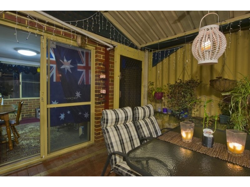 5 Sherlock Rise, Carramar WA 6031