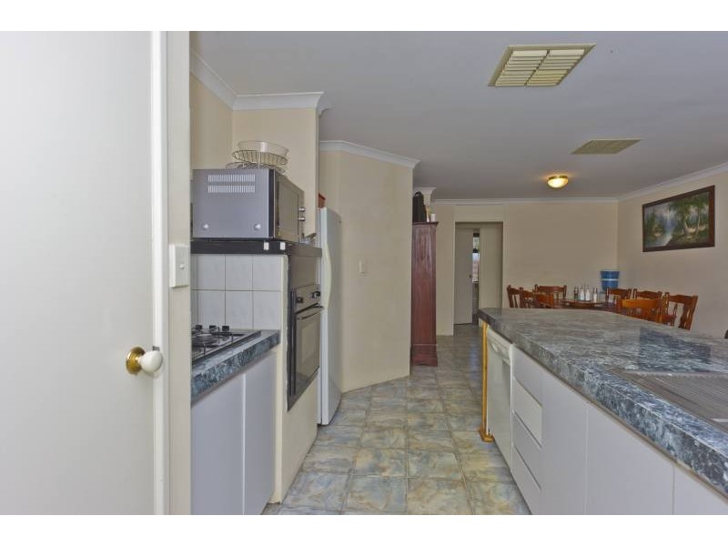 33 Buffett Ramble, Quinns Rocks WA 6030