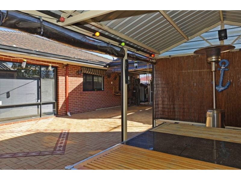 33 Buffett Ramble, Quinns Rocks WA 6030