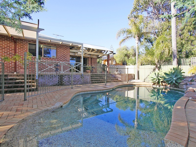 6 Greig Court, Marmion WA 6020