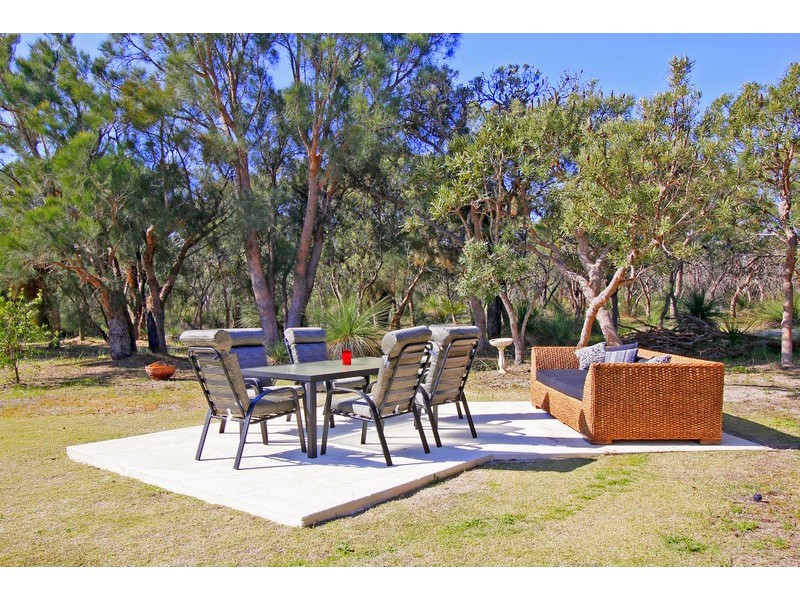 137 Rustic Gardens, Carramar WA 6031