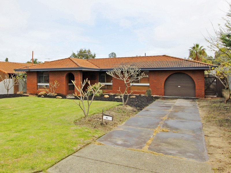 41 Redfin Crescent, Beldon WA 6027