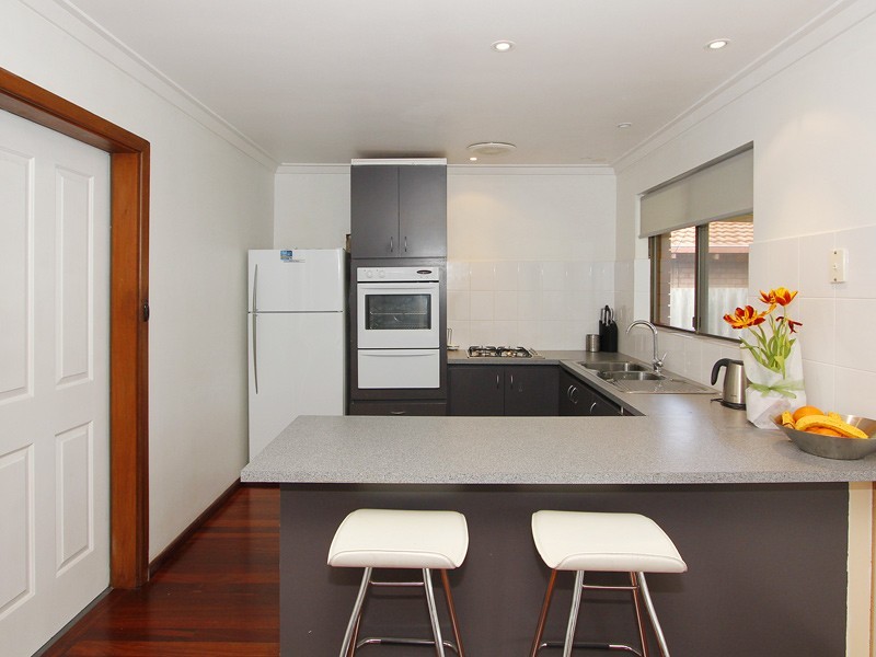 41 Redfin Crescent, Beldon WA 6027