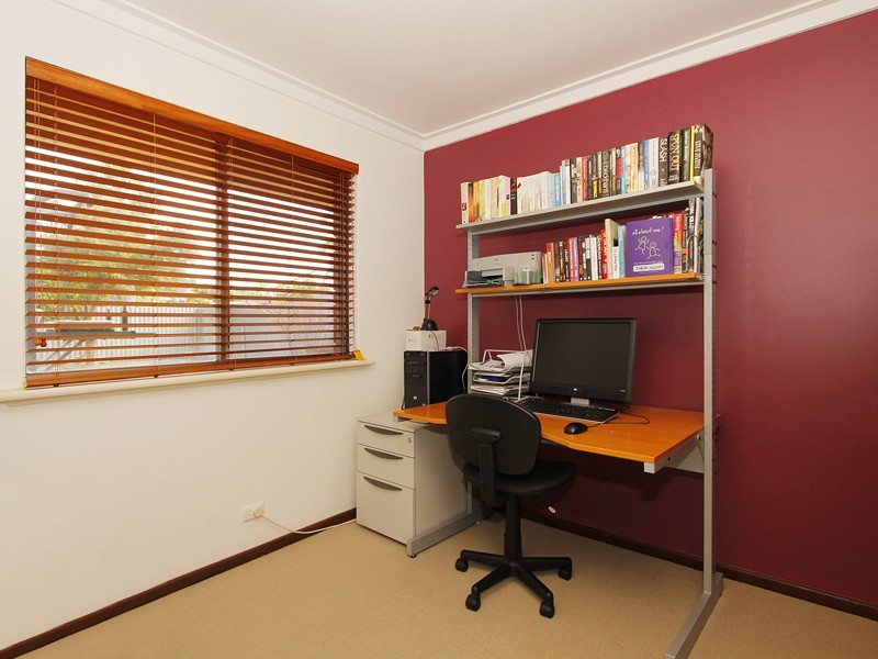 41 Redfin Crescent, Beldon WA 6027