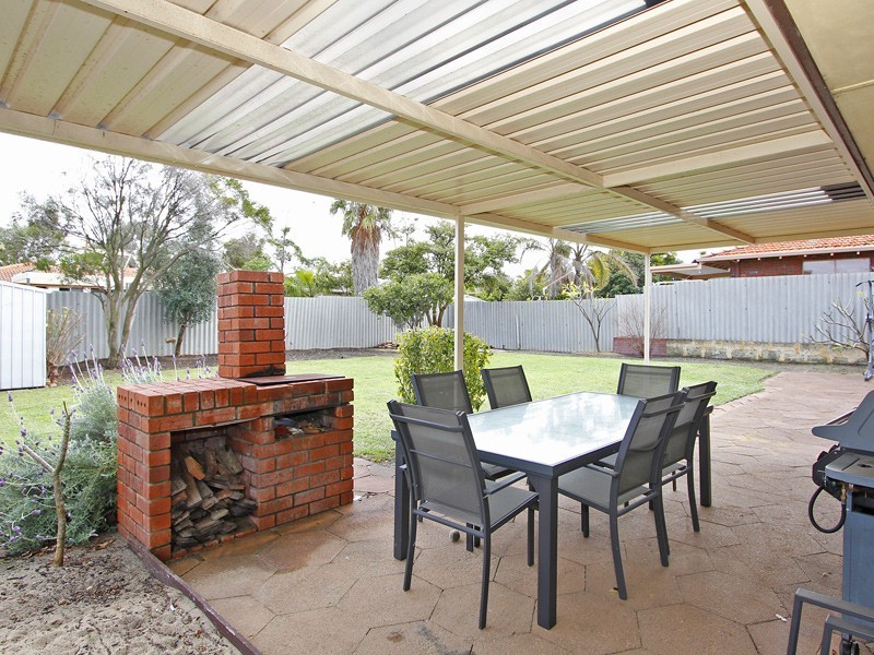 41 Redfin Crescent, Beldon WA 6027