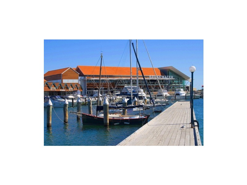 130A Clontarf St, Sorrento WA 6020