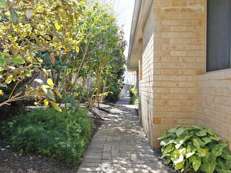 5B Castleroy Place, Connolly WA 6027