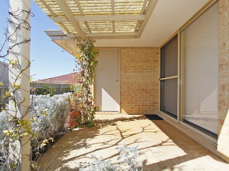 5B Castleroy Place, Connolly WA 6027