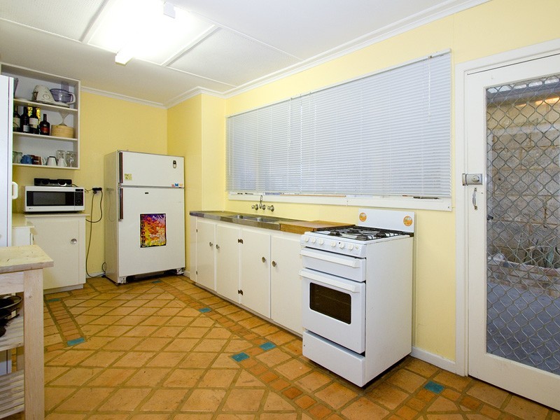 5 Phyllis Street, North Fremantle WA 6159