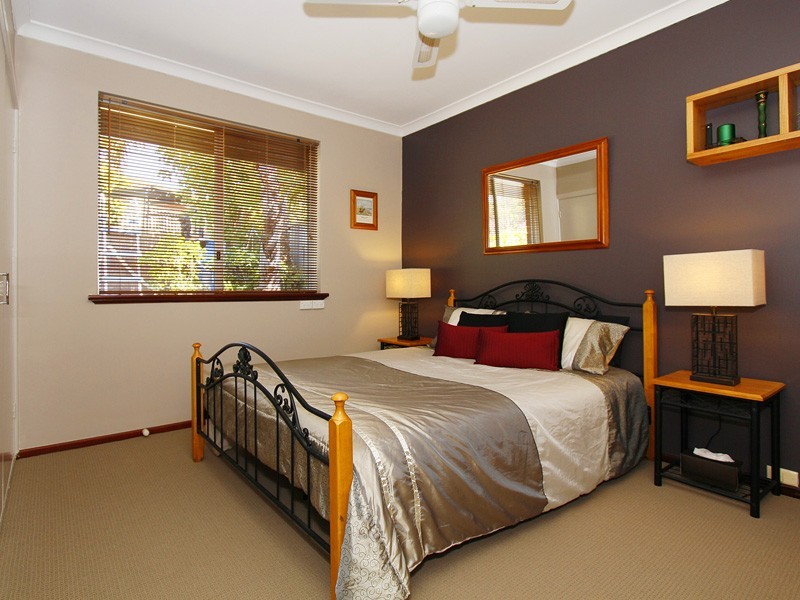 14 Mackay Way, Hillarys WA 6025