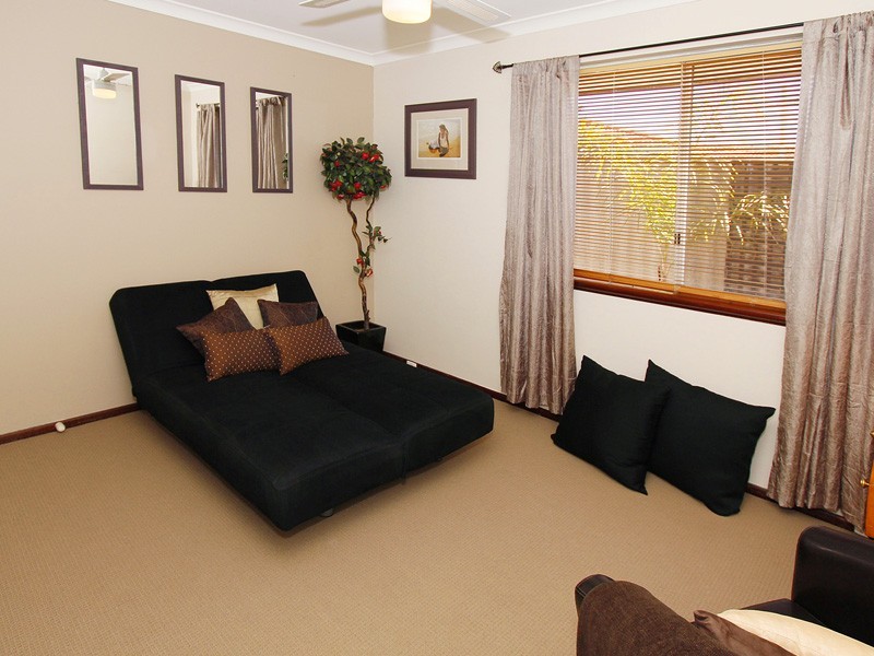 14 Mackay Way, Hillarys WA 6025