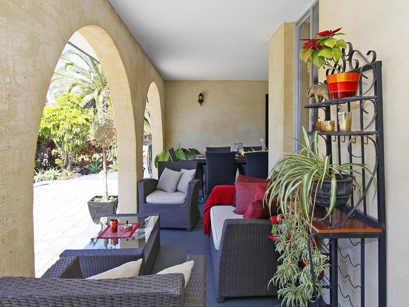 14 Mackay Way, Hillarys WA 6025