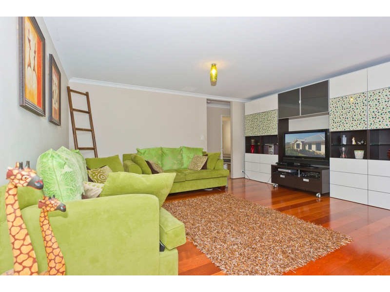 15 Hartley Rise, Ellenbrook WA 6069