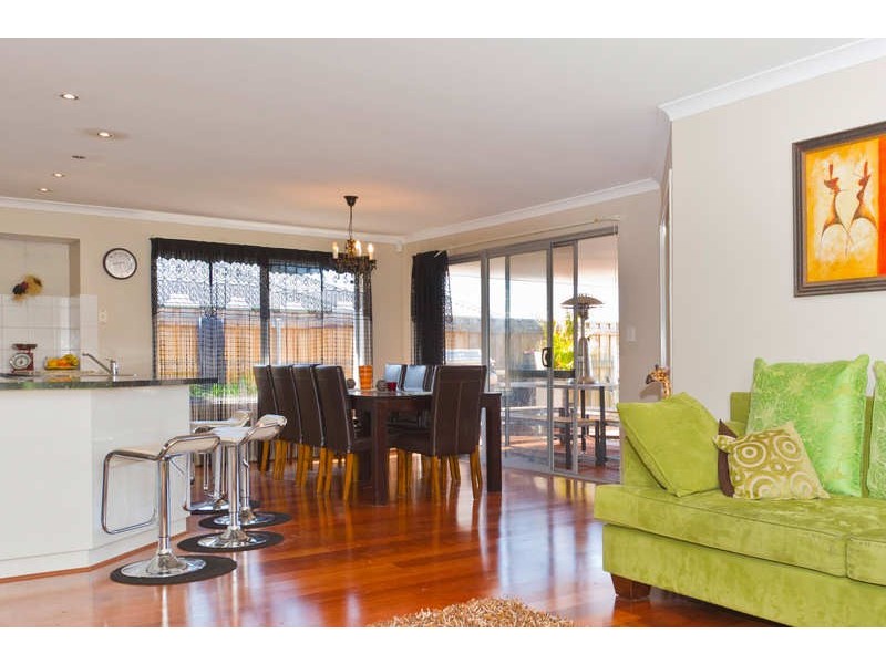 15 Hartley Rise, Ellenbrook WA 6069