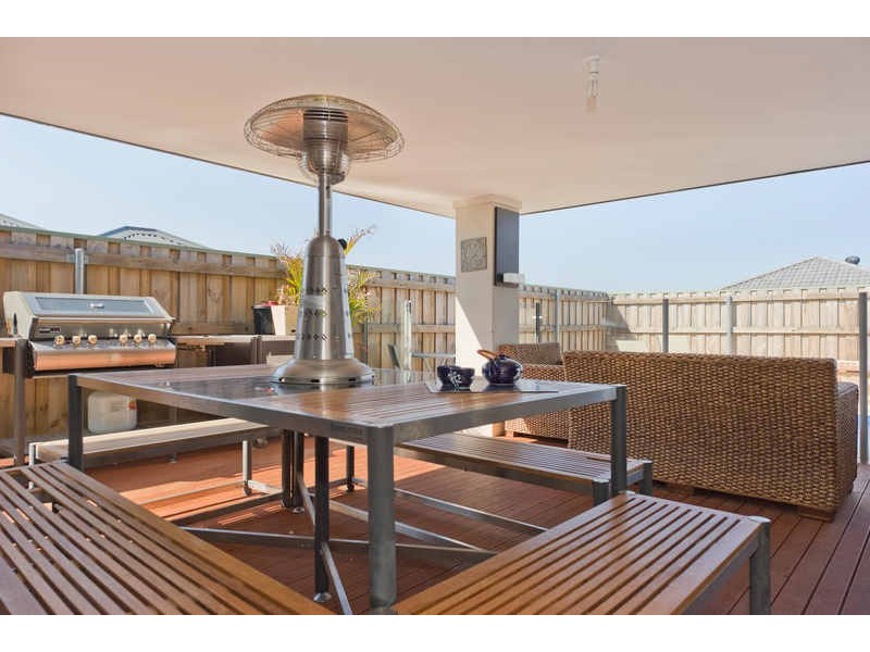 15 Hartley Rise, Ellenbrook WA 6069