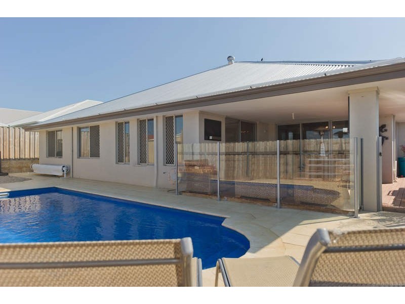 15 Hartley Rise, Ellenbrook WA 6069