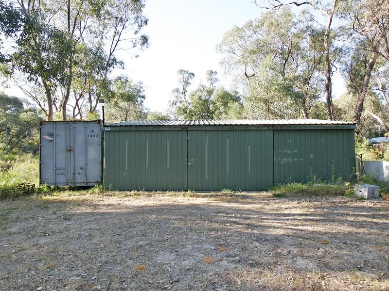 60 Bushland Retreat, Carramar WA 6031