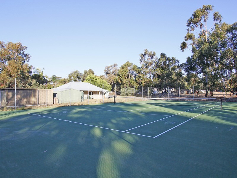 105 Garden Park Drive, Wanneroo WA 6065