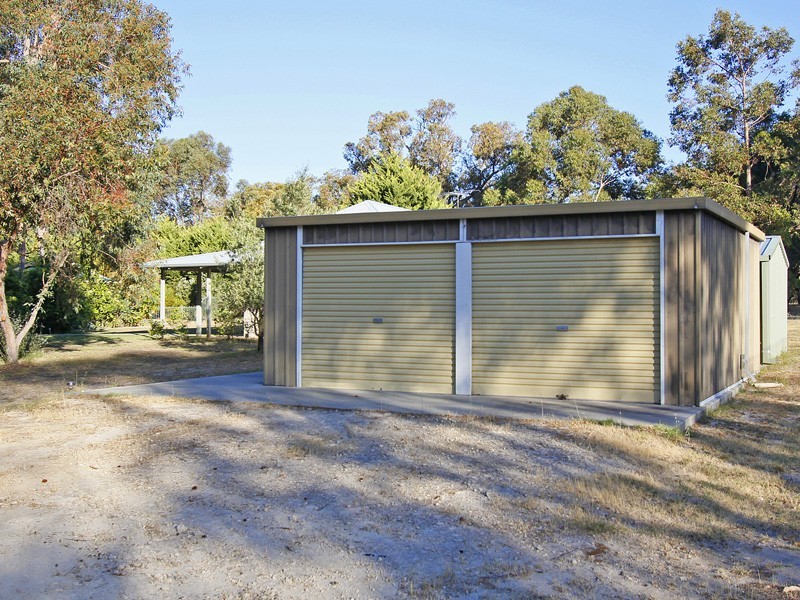 105 Garden Park Drive, Wanneroo WA 6065