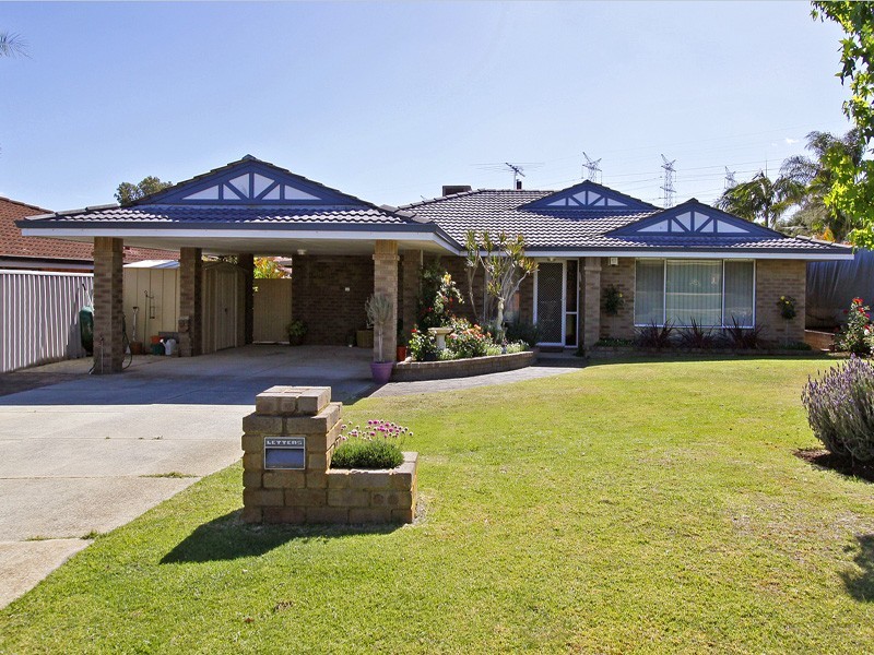 5 Sunshine Place, Bibra Lake WA 6163