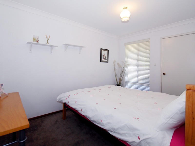 5 Sunshine Place, Bibra Lake WA 6163