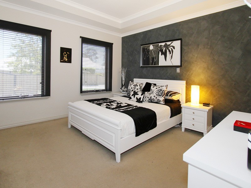 24 Wishart Loop, Wanneroo WA 6065