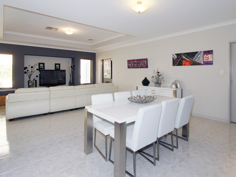24 Wishart Loop, Wanneroo WA 6065