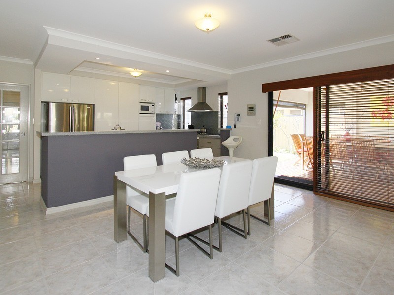 24 Wishart Loop, Wanneroo WA 6065