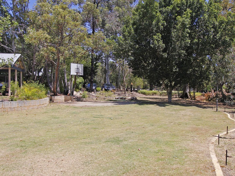 100 Garden Park Drive, Wanneroo WA 6065