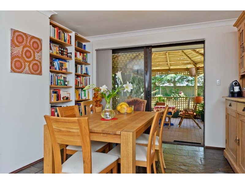 6 Blanche Pl, Ballajura WA 6066