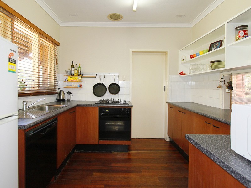 77 Warwick Road, Duncraig WA 6023