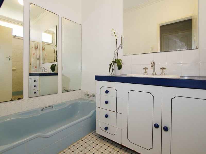 77 Warwick Road, Duncraig WA 6023