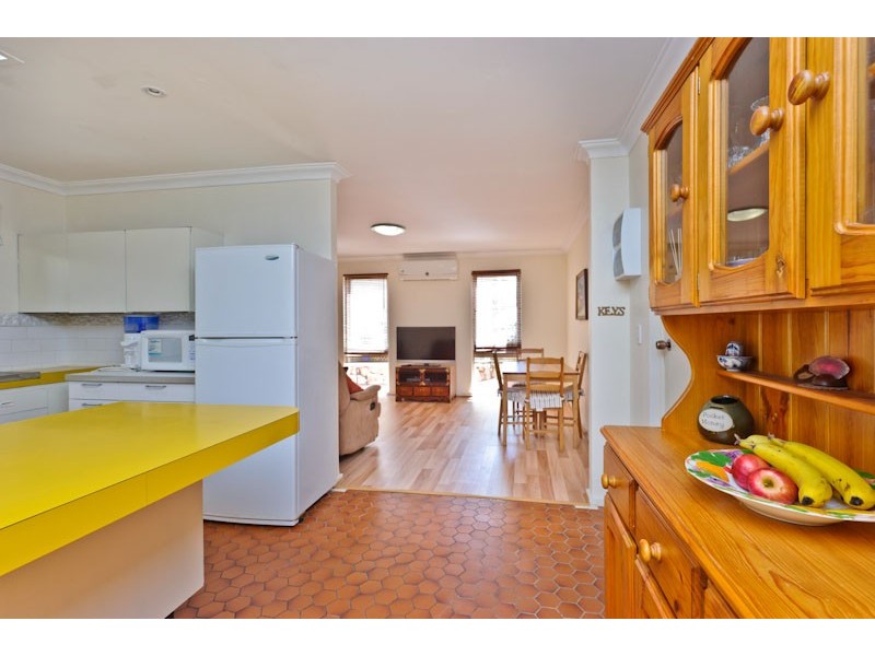 12a Barque Place, Kallaroo WA 6025