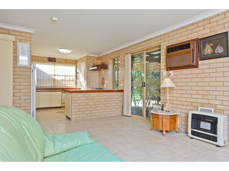 6 Fairlight Rise, Kallaroo WA 6025