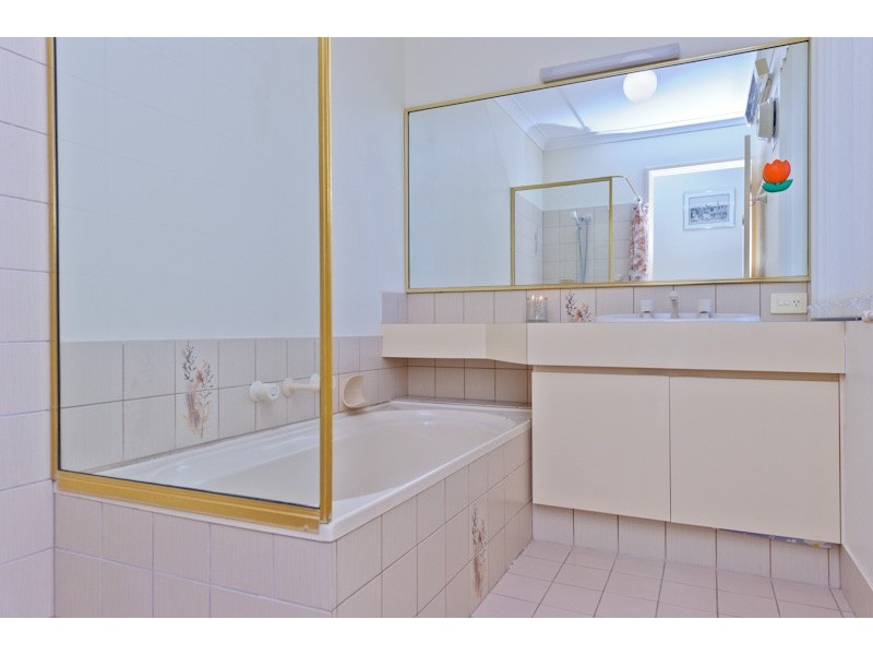 6 Fairlight Rise, Kallaroo WA 6025