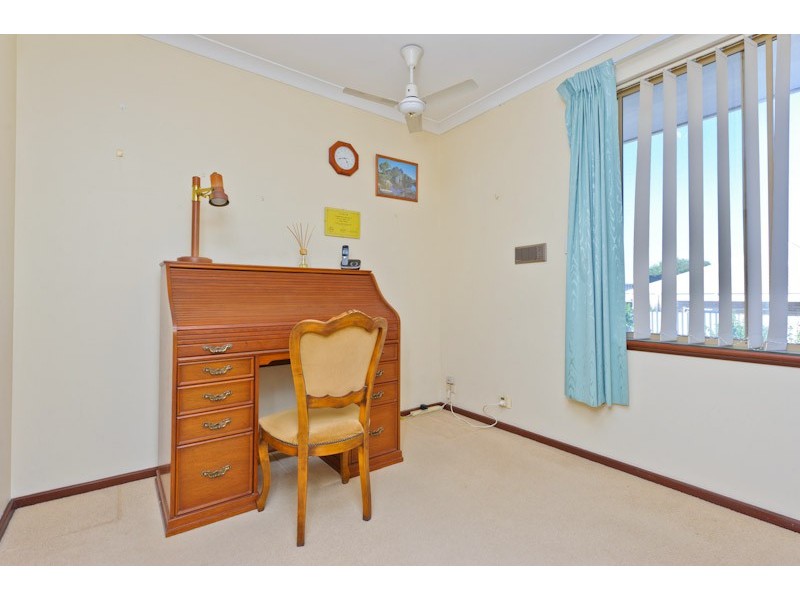 6 Fairlight Rise, Kallaroo WA 6025