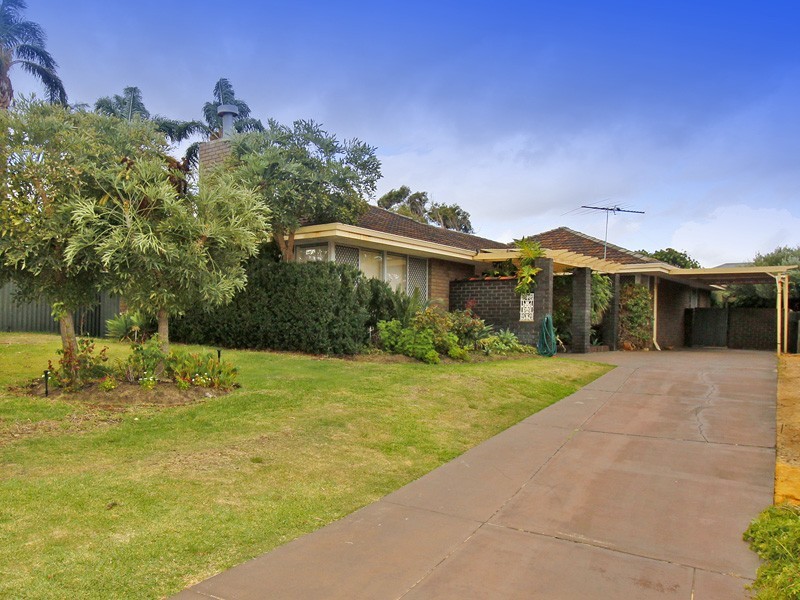 6 Ethel St, Watermans Bay WA 6020