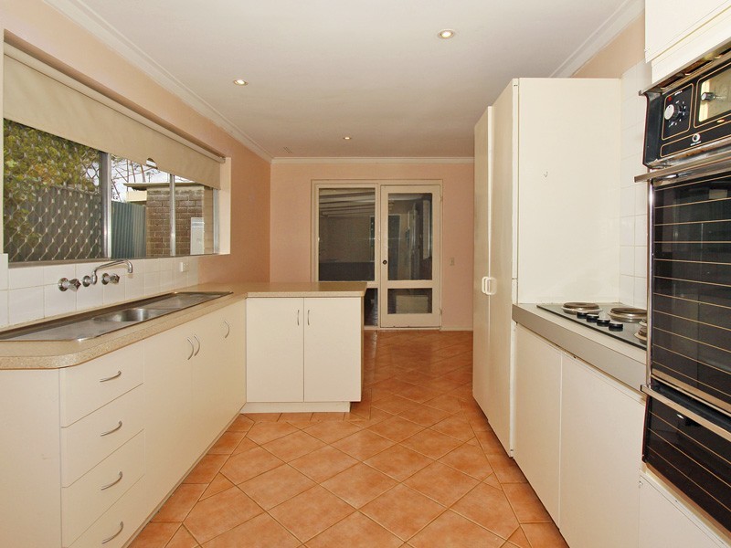 6 Ethel St, Watermans Bay WA 6020