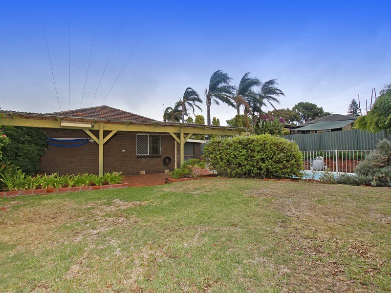 6 Ethel St, Watermans Bay WA 6020