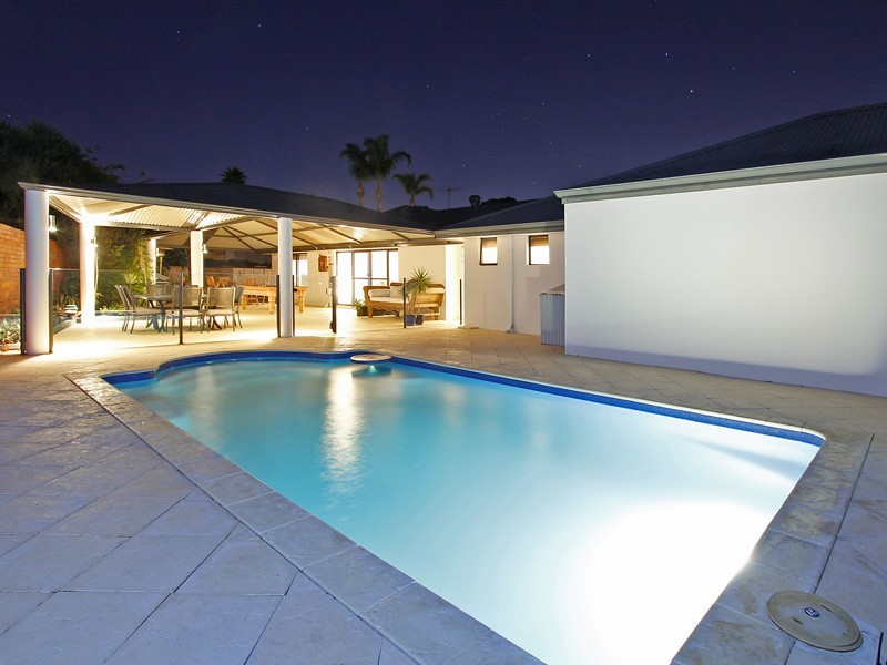 32 Koolyanga Rd, Mullaloo WA 6027