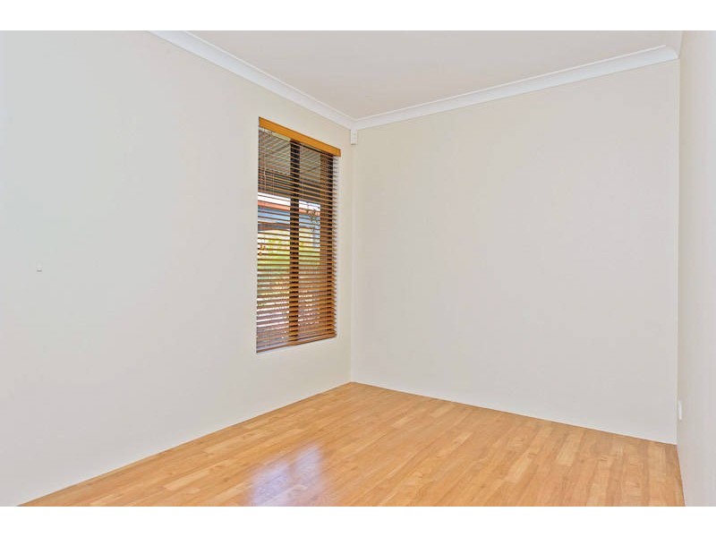 15 Karbar Pass, Ellenbrook WA 6069