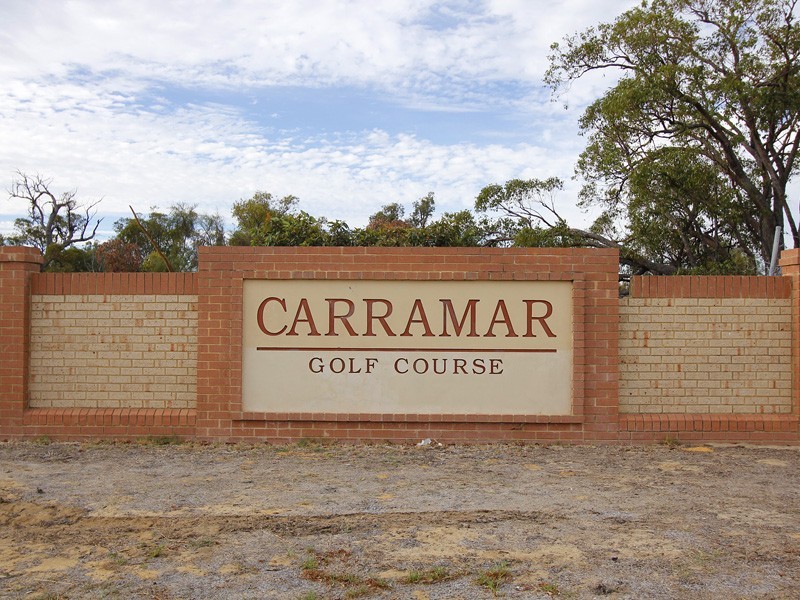 8 Houghton Drive, Carramar WA 6031