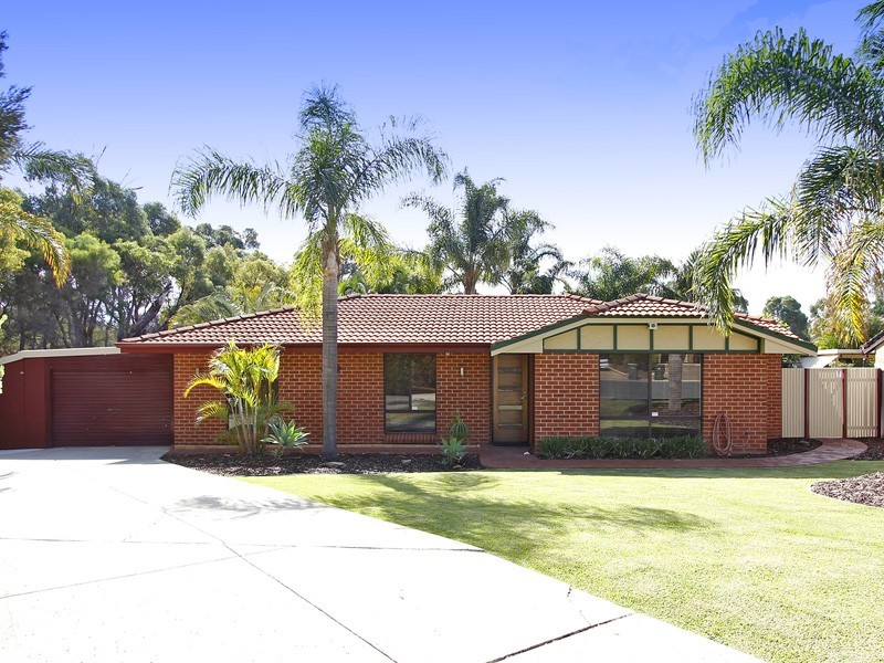 15 Dulwich Place, Kingsley WA 6026