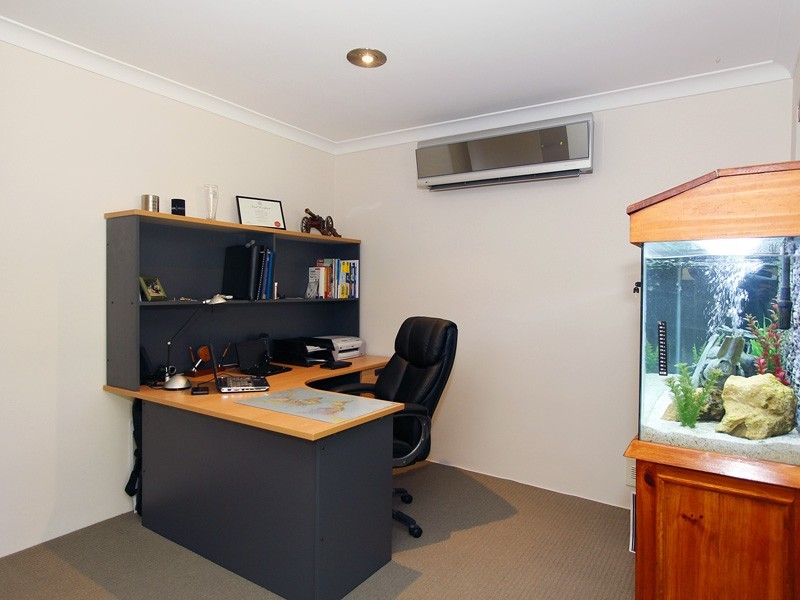 15 Dulwich Place, Kingsley WA 6026