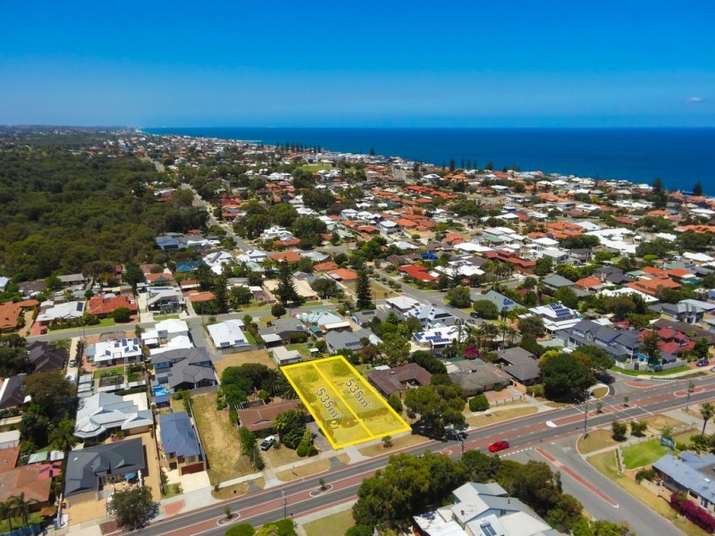 60 Beach Road, Watermans Bay WA 6020